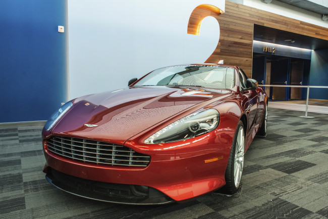 Обои картинки фото aston martin, автомобили, выставки и уличные фото, автосалон, выставка