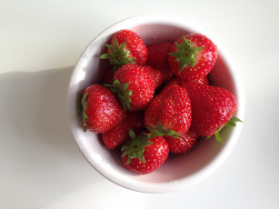 Картинка еда клубника +земляника ягоды