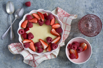 Картинка еда фрукты +ягоды пирог клубника