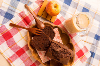 Картинка еда пироги стакан кекс вилка ложка тарелка салфетки