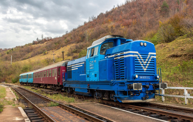 Обои картинки фото техника, поезда, рельсы, локомотив, дорога, железная, состав