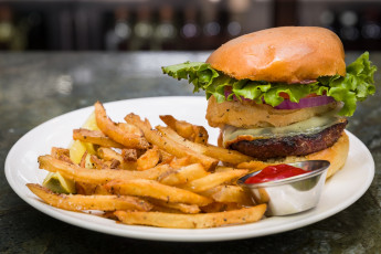 Картинка еда бутерброды +гамбургеры +канапе гамбургер бутерброд картофель фри соус