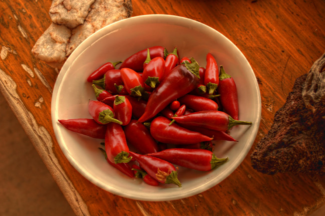 Обои картинки фото еда, перец, стручки