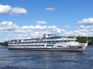 Картинка теплоход+карл+маркс корабли теплоходы река карл маркс теплоход