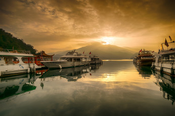 Картинка корабли порты+ +причалы рассвет