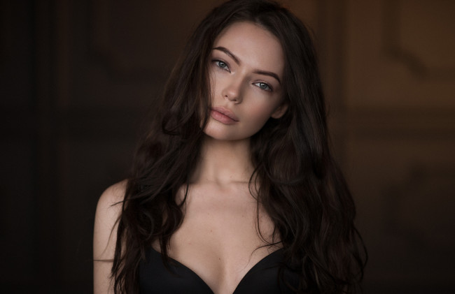 Обои картинки фото девушка, девушки, -unsort , брюнетки, темноволосые, модель, инна ткачук