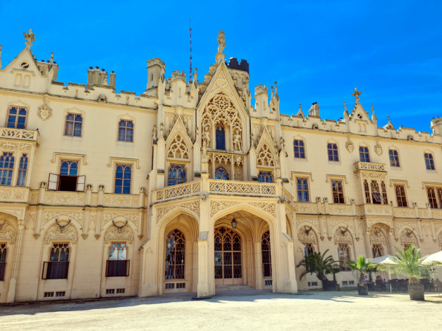 Обои картинки фото lednice castle, города, замки чехии, lednice, castle