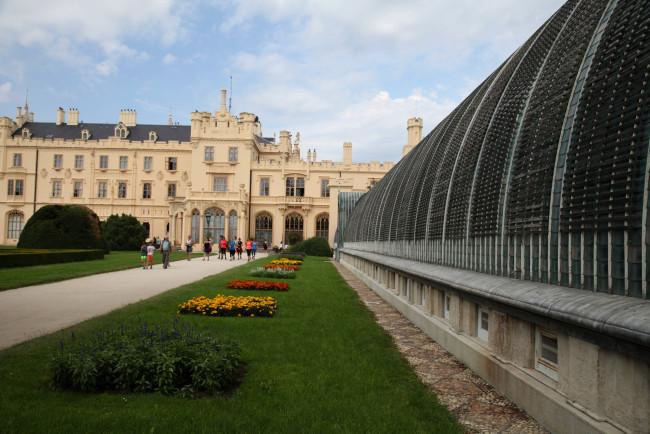Обои картинки фото lednice castle, города, замки чехии, lednice, castle