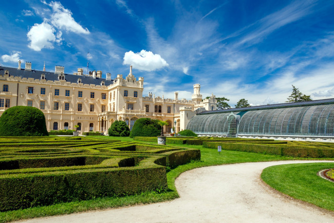 Обои картинки фото lednice castle, города, замки чехии, lednice, castle