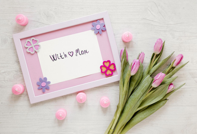 Обои картинки фото праздничные, день матери, рамка, надпись, тюльпаны, бутоны