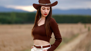 Картинка девушки -+брюнетки +шатенки брюнетка топ шляпа