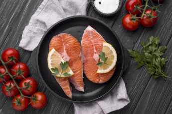 Картинка еда рыба +морепродукты +суши +роллы соль петрушка форель помидоры лимон