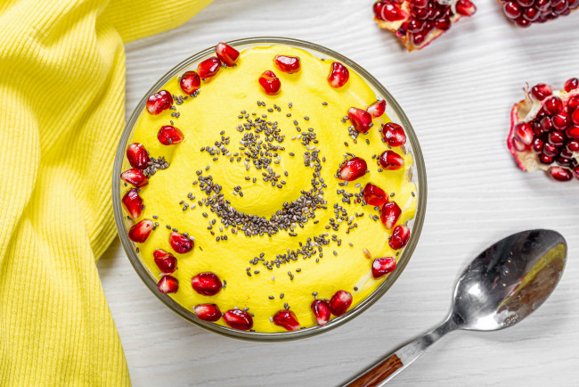 Обои картинки фото еда, мороженое,  десерты, гранат, десерт, зерна