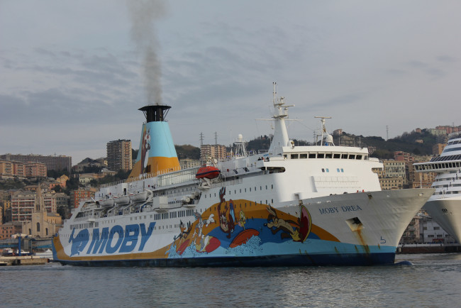 Обои картинки фото корабли, другое, порт, italy, genoa, италия, генуя, паром