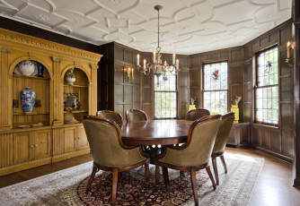 Картинка интерьер столовая стол стулья люстра