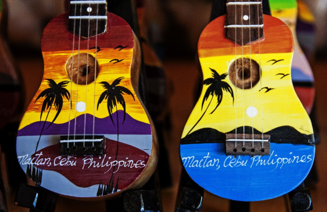 Обои картинки фото музыка, музыкальные, инструменты, гитары