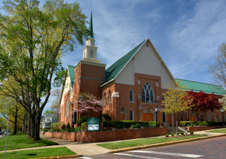 Картинка города -+католические+соборы +костелы +аббатства церковь