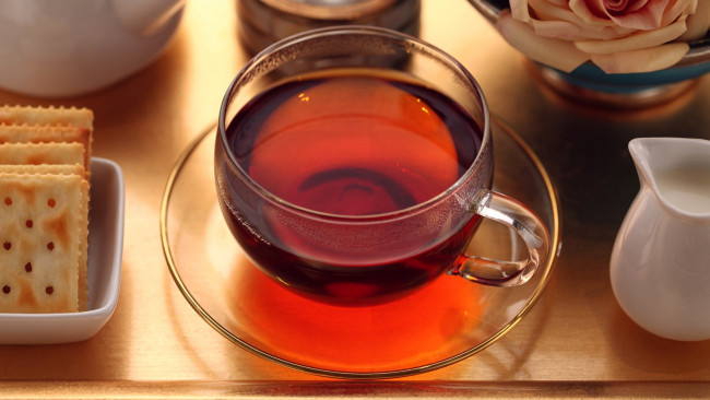 Обои картинки фото еда, напитки,  Чай, чай, печенье, крепкий