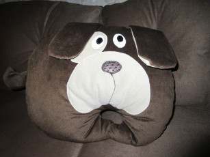 Картинка разное игрушки собака