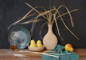 Картинка еда натюрморт груши стакан тарелка ваза фрукты