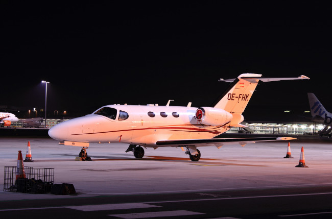 Обои картинки фото cessna 510 citation mustang, авиация, пассажирские самолёты, аэроплан