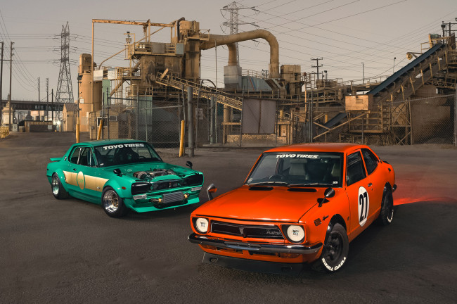 Обои картинки фото автомобили, разные вместе, nissan, toyota