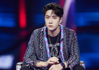 Картинка мужчины wang+yi+bo ван ибо wang yi bo