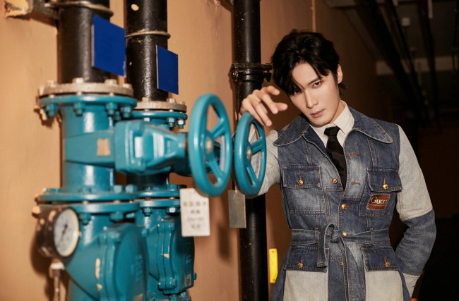 Обои картинки фото мужчины, liu haikuan, лю, хайкуань, liu, haikuan