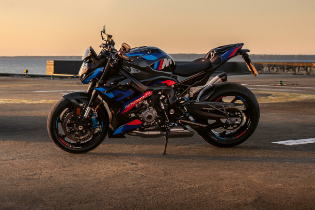 Обои картинки фото мотоциклы, bmw