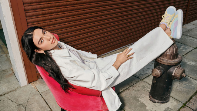 Обои картинки фото dua lipa puma mayu 2024, музыка, dua lipa, дуа, липа, певица, автор, песен, модель, puma, mayu