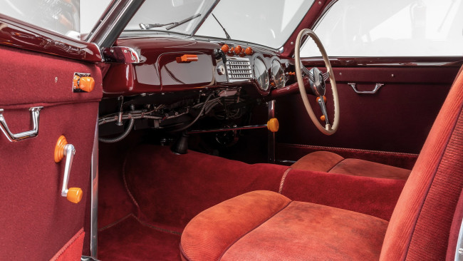 Обои картинки фото 1947-cisitalia-202, автомобили, интерьеры, cisitalia