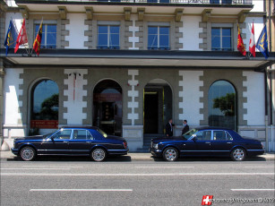 Картинка bentley arnage and rolls royse seraph автомобили разные вместе