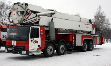 Картинка пожарный коленчатый подъемник bronto skylift f68 hla автомобили пожарные машины виталий кузьмин