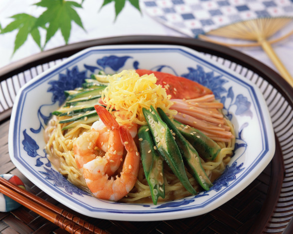 Обои картинки фото еда, рыбные, блюда, морепродуктами