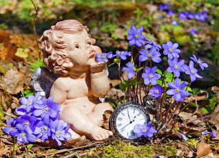 Картинка разное садовые+и+парковые+скульптуры часы ангел печеночницы