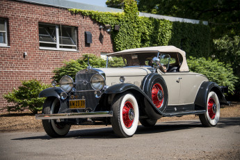 Картинка cadillac+dhc автомобили классика автошоу автопробег выставка