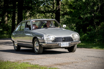 Картинка citroen+2cv автомобили citroen автопробег выставка автошоу