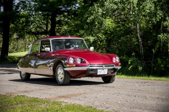 Картинка citroen+ds автомобили citroen автопробег выставка автошоу