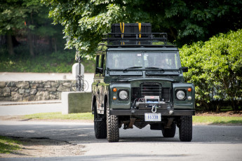 Картинка land+rover+series+iii автомобили land-rover выставка автошоу автопробег