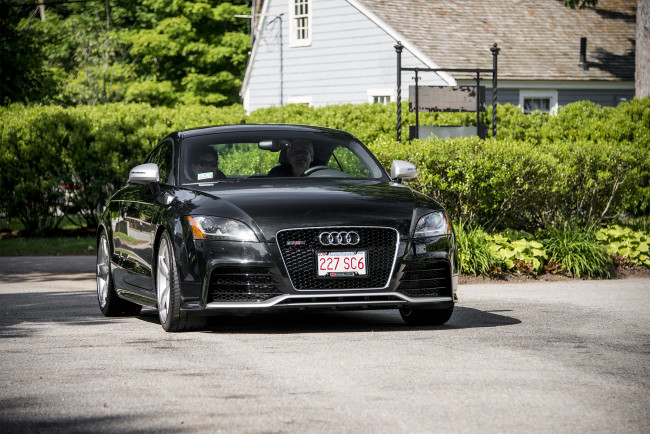 Обои картинки фото audi ttrs, автомобили, audi, автошоу, автопробег, выставка