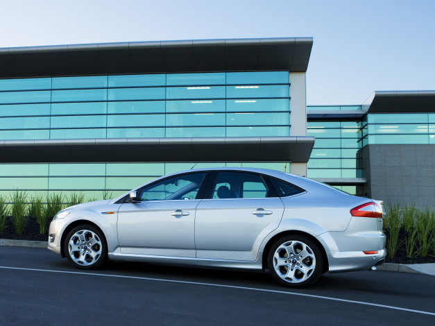 Обои картинки фото автомобили, ford, mondeo, hatchback, au-spec