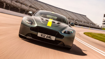 Картинка aston+martin+vantage+amr+v12+2018 автомобили aston+martin vantage aston martin 2018 v12 amr