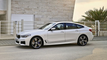 Картинка bmw+6+series+640i+xdrive+gran+turismo+2018 автомобили bmw gran xdrive 640i series 6 2018 turismo