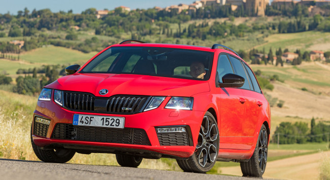 Обои картинки фото skoda octavia rs 245 combi 2018, автомобили, skoda, octavia, rs, 245, combi, 2018