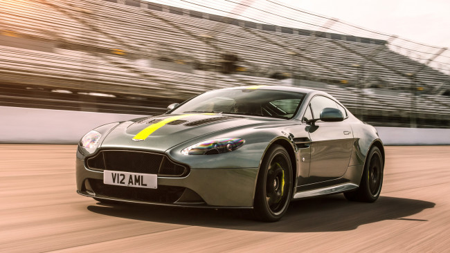 Обои картинки фото aston martin vantage amr v12 2018, автомобили, aston martin, amr, aston, martin, 2018, v12, vantage