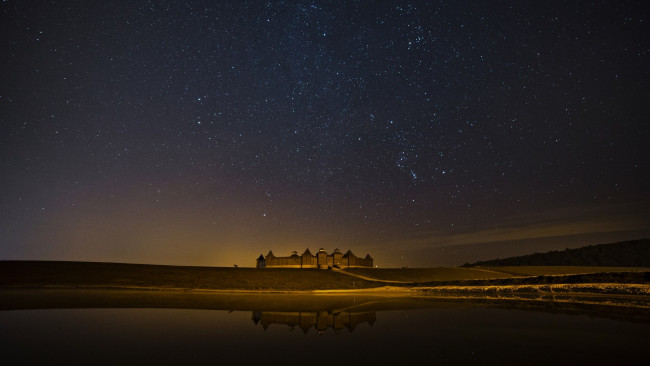 Обои картинки фото разное, - другое, звезды, ночь, вода, постройка