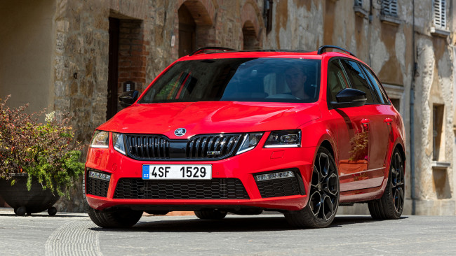 Обои картинки фото skoda octavia rs 245 combi 2018, автомобили, skoda, octavia, rs, 245, combi, 2018