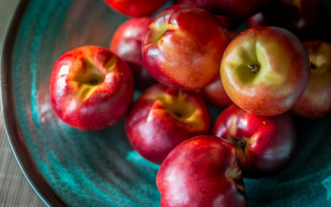 Обои картинки фото еда, персики,  сливы,  абрикосы, нектарины