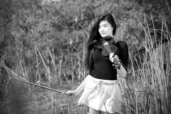 Картинка музыка -другое девушка взгляд скрипка природа