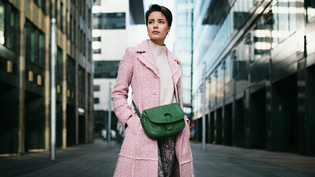 Обои картинки фото девушка, девушки, -unsort , брюнетки, темноволосые, модель